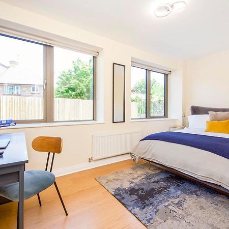 Prime Luxury, Heathrow, Freeparking, Wifi, Netflix Apartment Yiewsley Exterior photo