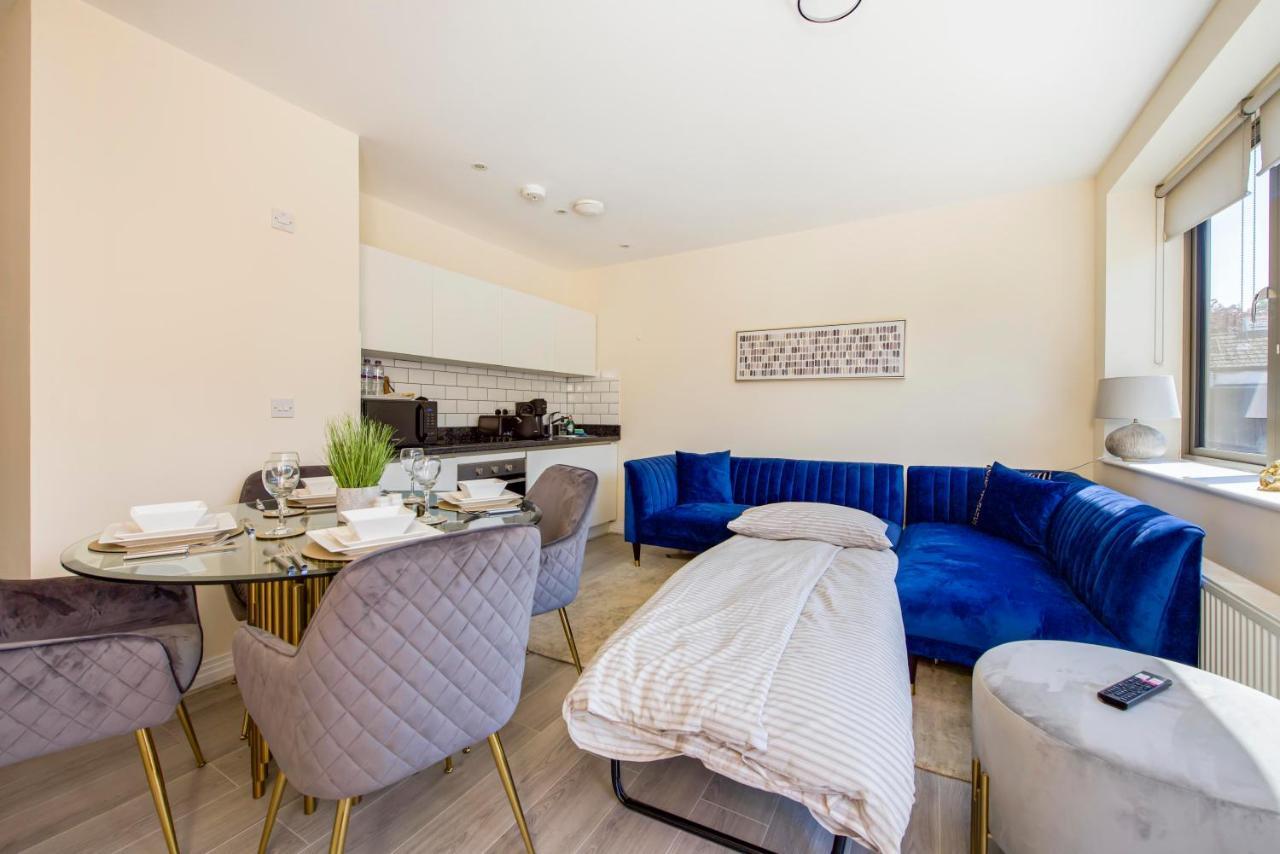 Prime Luxury, Heathrow, Freeparking, Wifi, Netflix Apartment Yiewsley Exterior photo