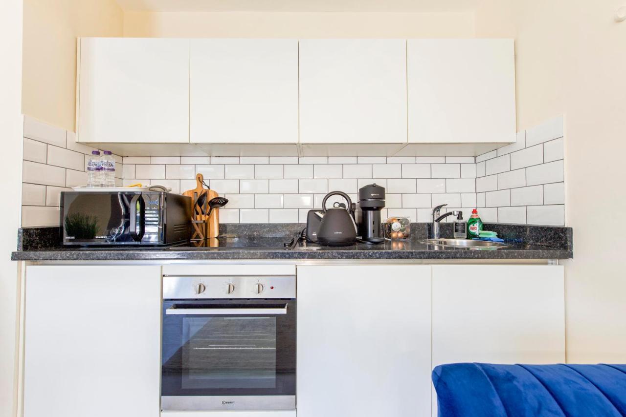 Prime Luxury, Heathrow, Freeparking, Wifi, Netflix Apartment Yiewsley Exterior photo