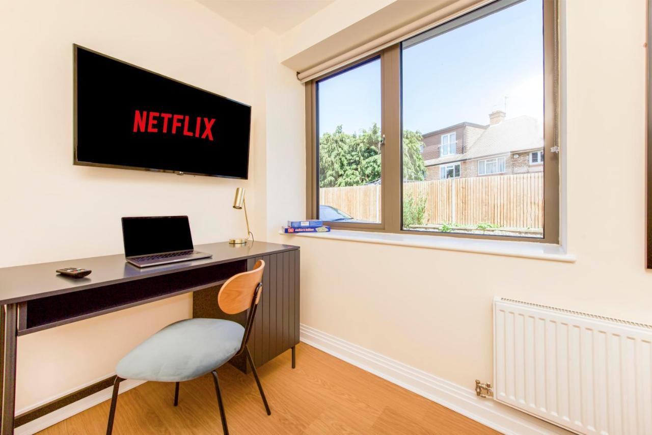 Prime Luxury, Heathrow, Freeparking, Wifi, Netflix Apartment Yiewsley Exterior photo